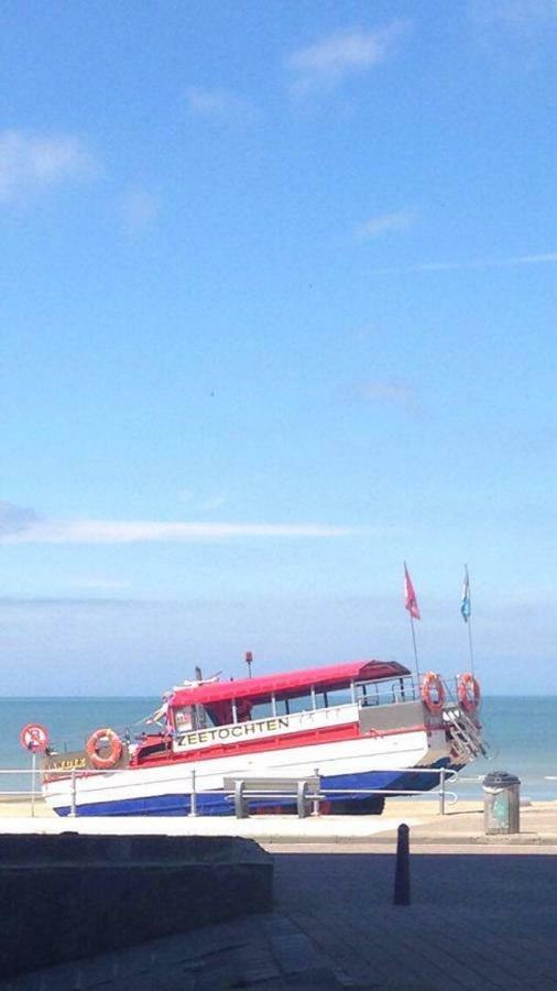 Bord De Mer Sint-Idesbald Bagian luar foto